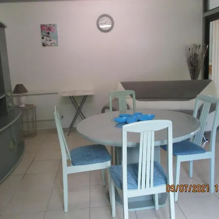 Le Pijolin فندق-كبسولة *