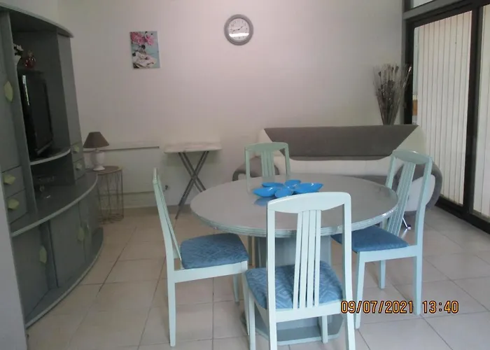 Le Pijolin Hotel kapsułowy *